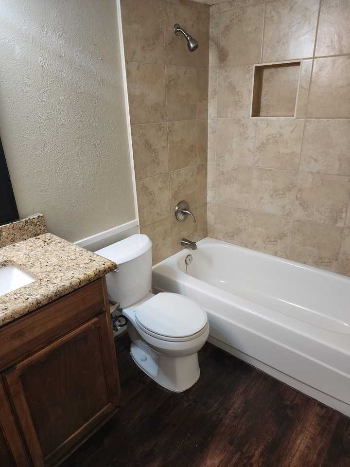6803 Trail Lake Dr - Photo 5 of 8