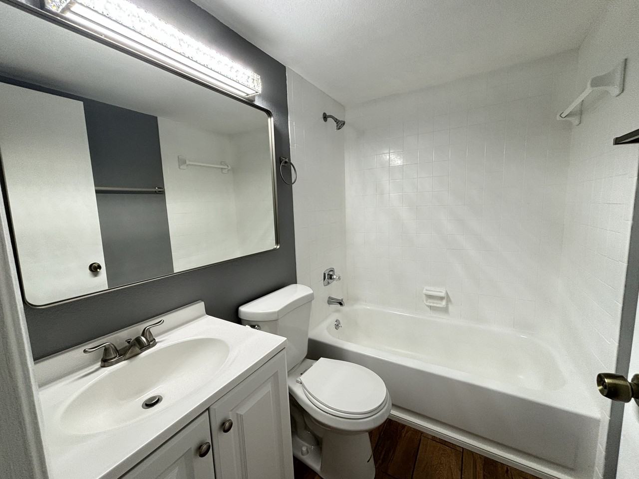 7234 E Bank Dr - Photo 4 of 11