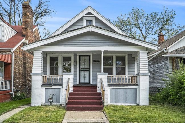 1311 E Nevada St - Photo 2 of 15