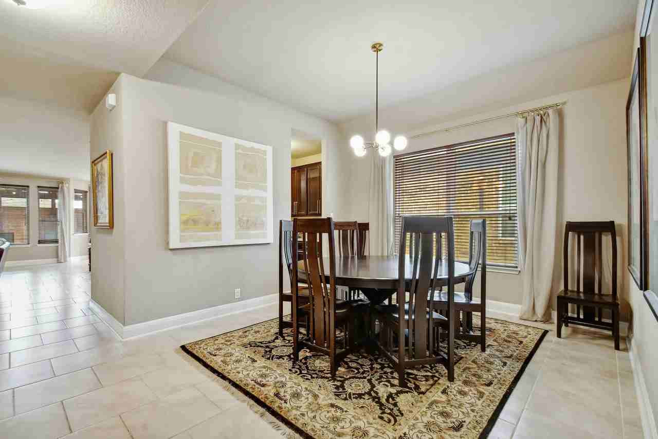 8814 Melton Gln - Photo 7 of 31