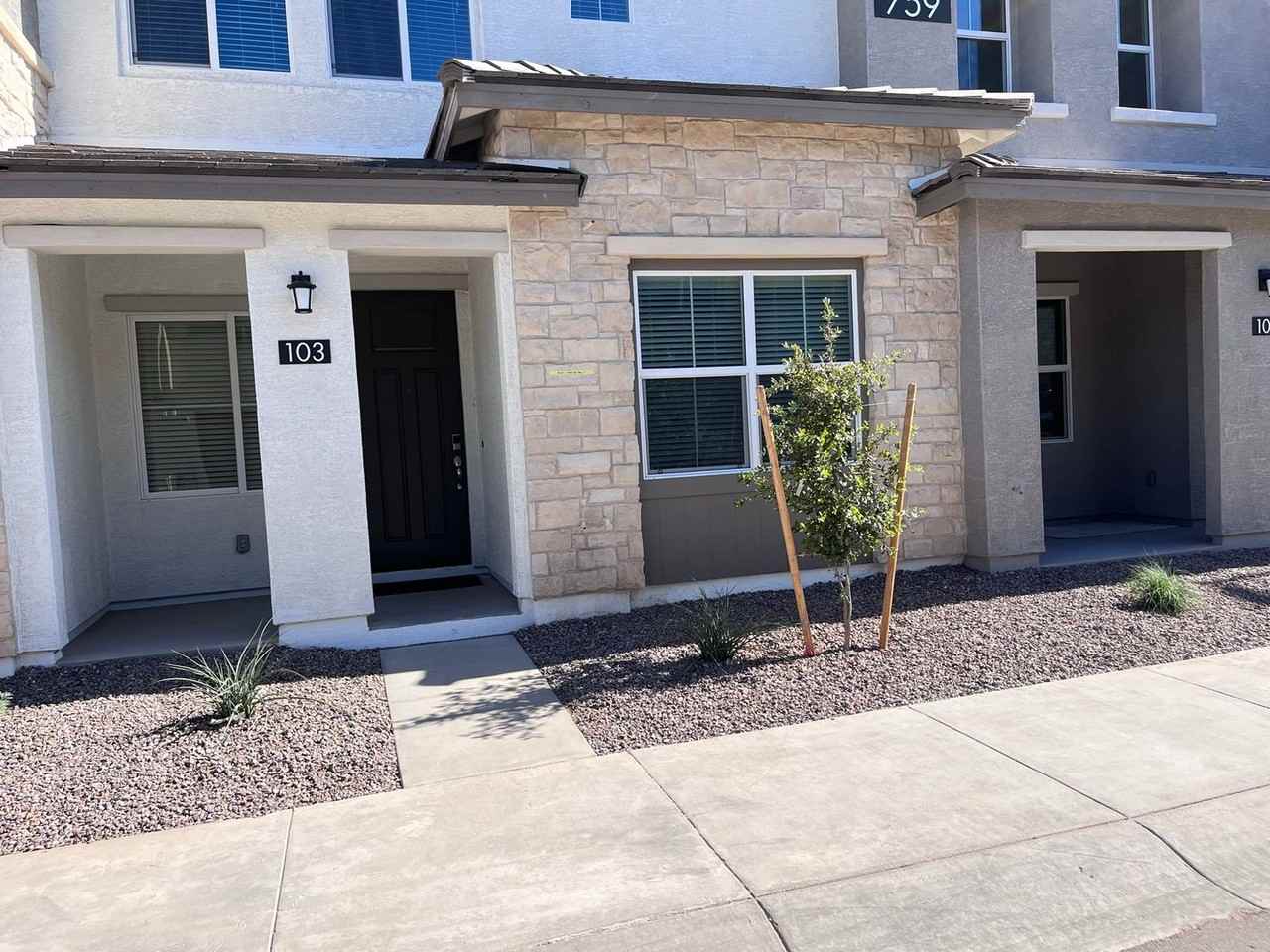 759 E Zesta Ln - Photo 3 of 50