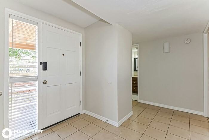7541 N Rae Ave - Photo 3 of 16