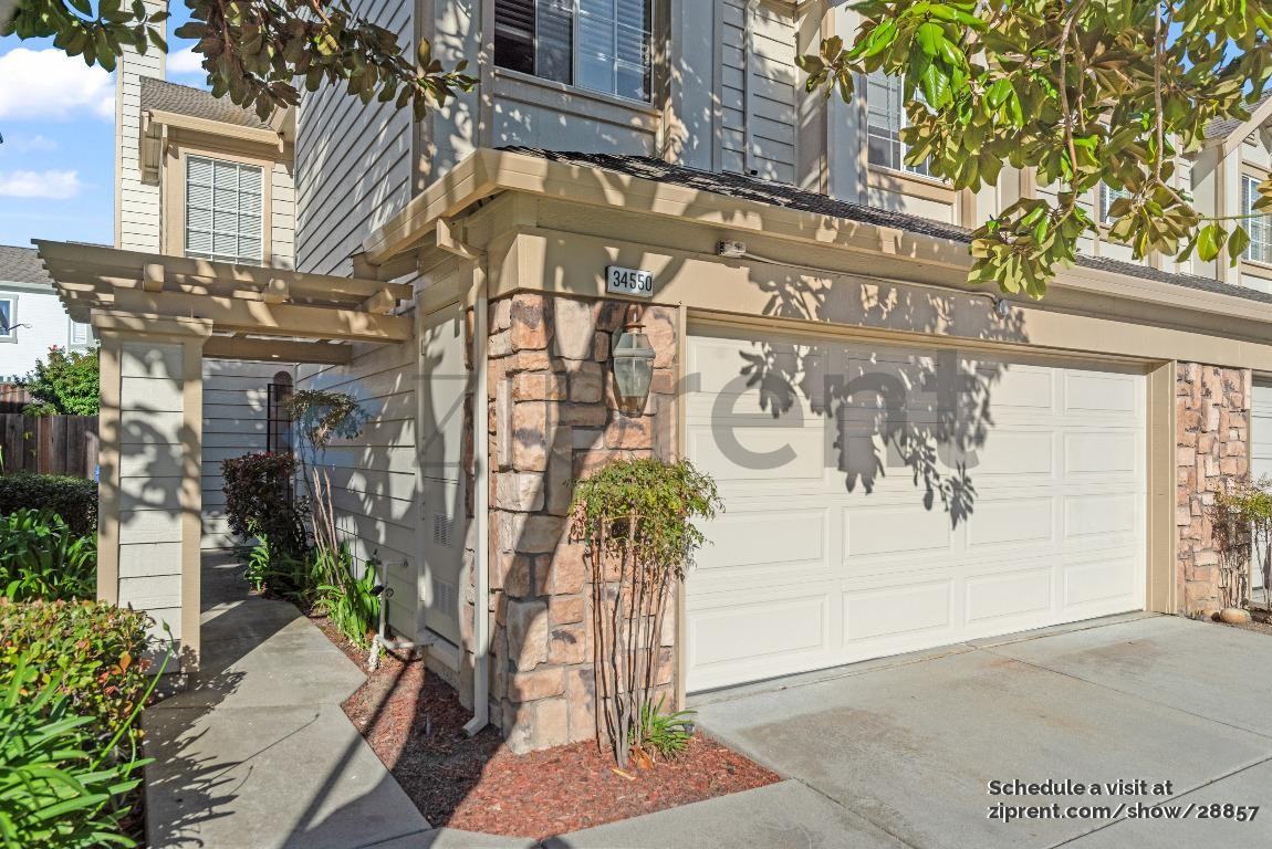 34550 Milburn Ter - Photo 2 of 32