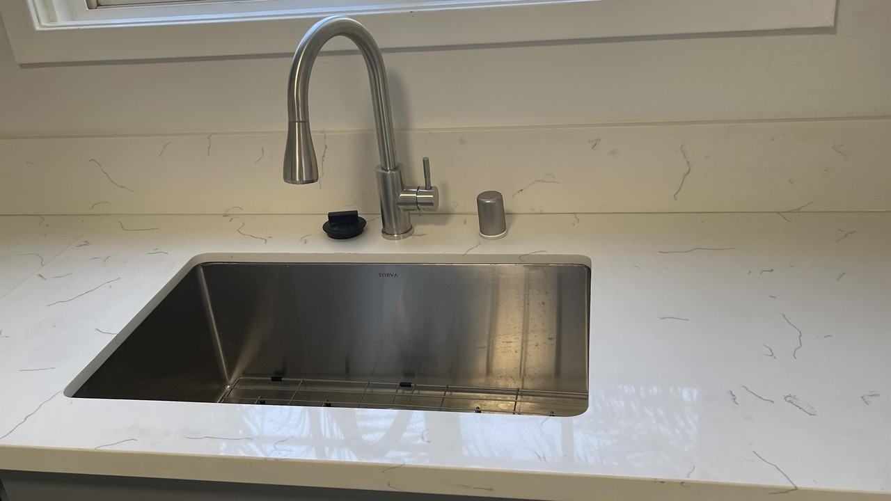 Silverlake Garden Apartments - Photo 4 of 50