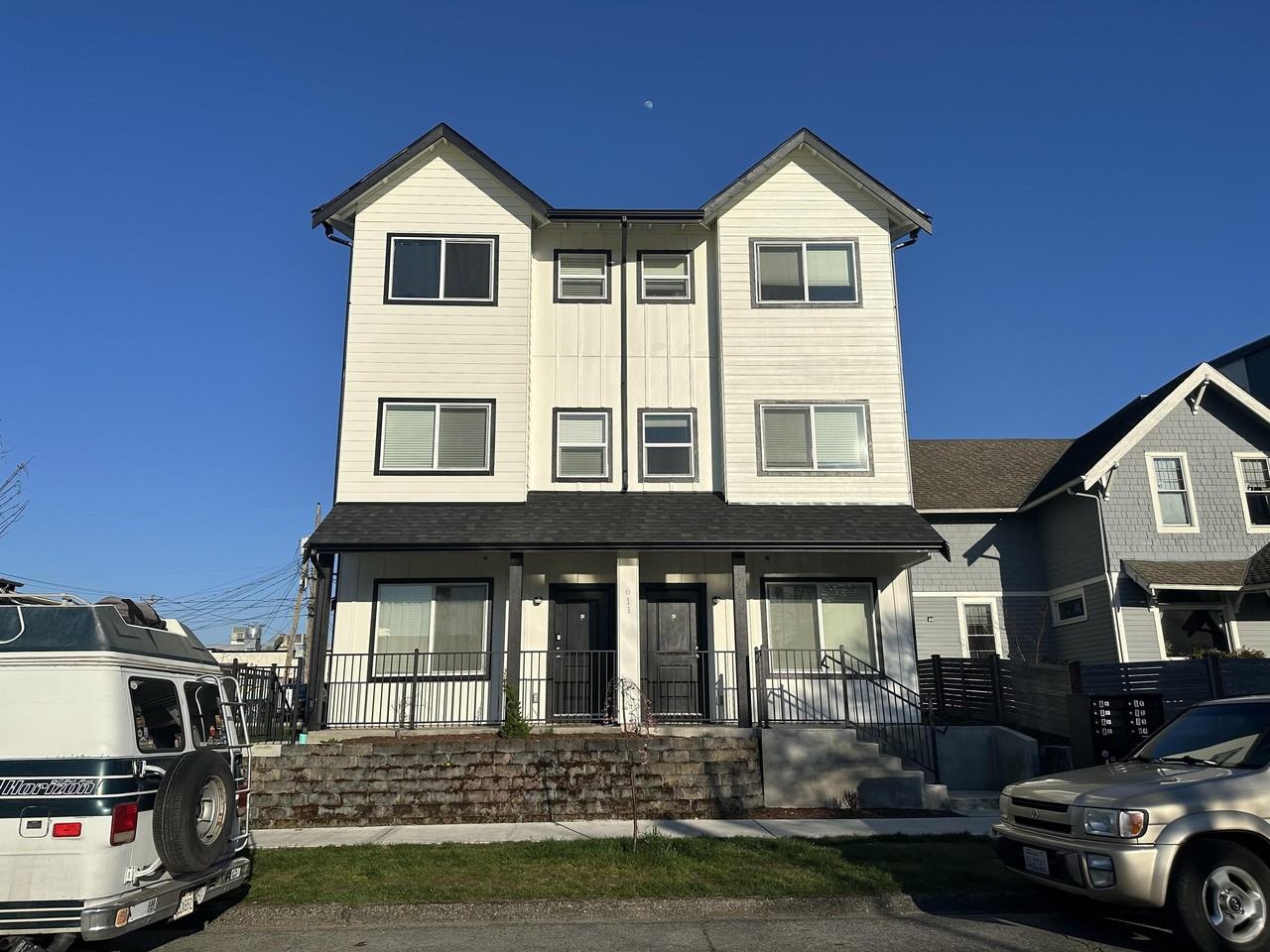 611 South Anderson Street - Photo 3 of 36