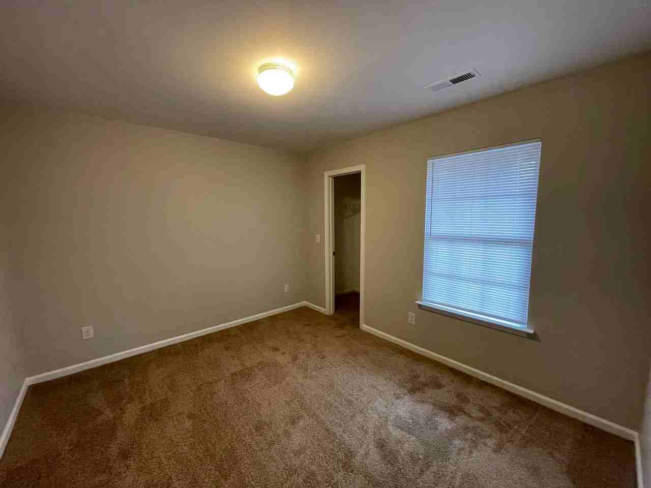 1739 J Julian Ln - Photo 4 of 17