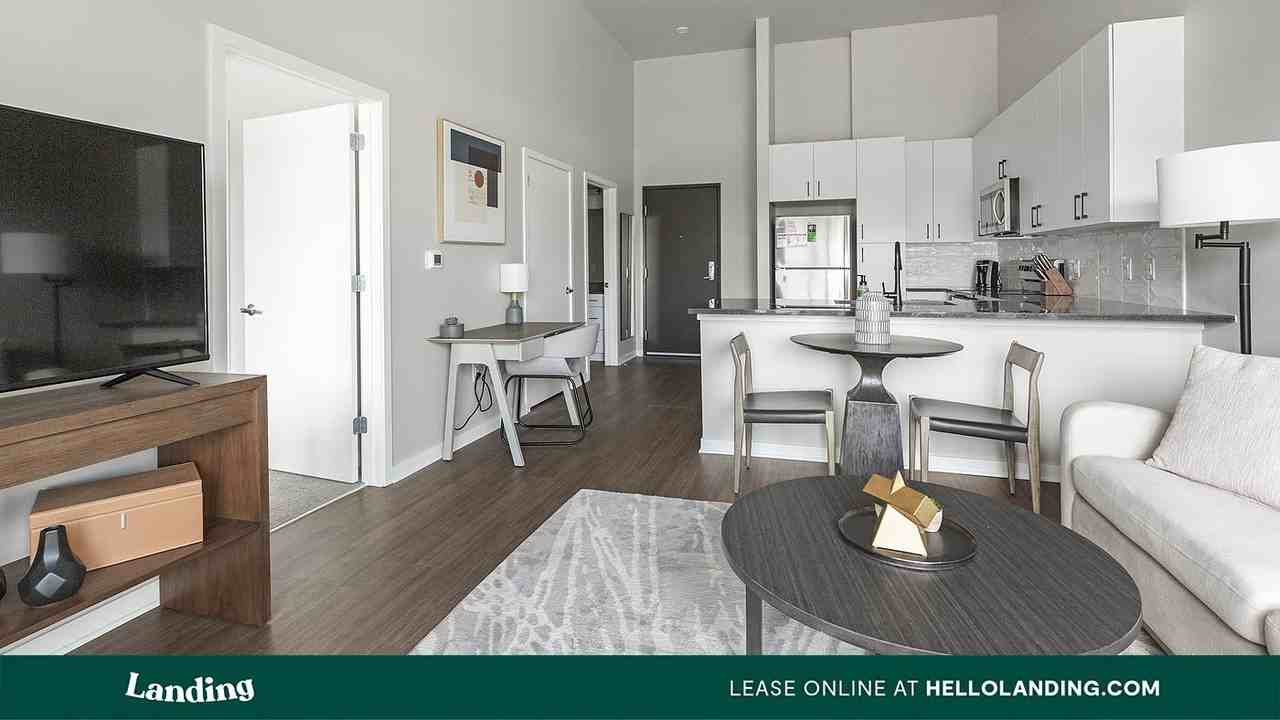 1600 NW 38th St - Photo 3 of 50