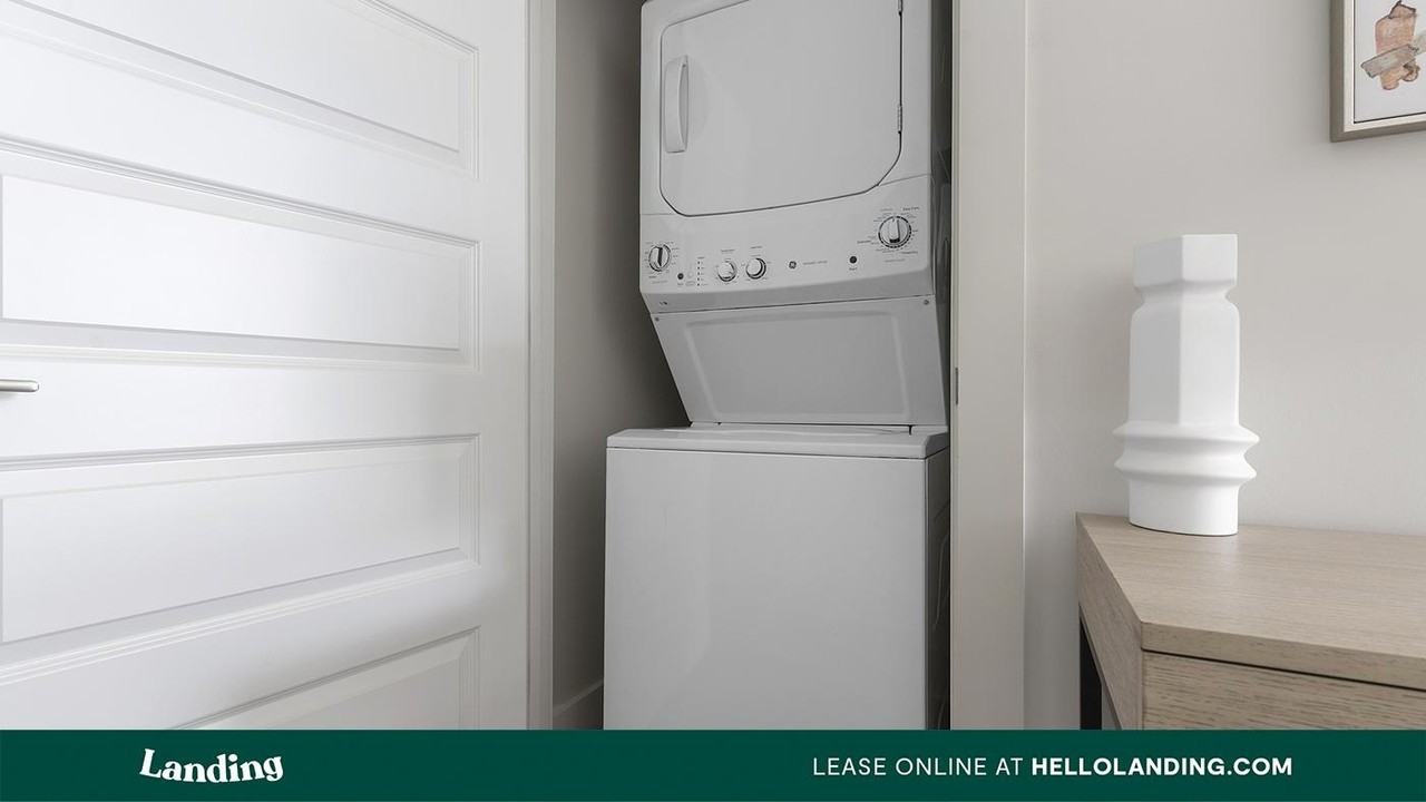 404 W 26th St - Photo 4 of 50