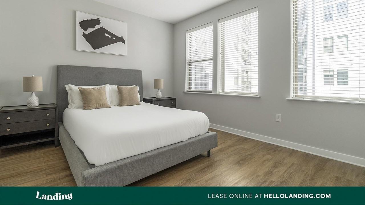 545 Foster Street - Photo 2 of 50