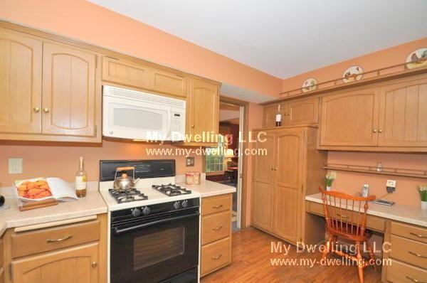 6577 N Crestwood Dr - Photo 3 of 10