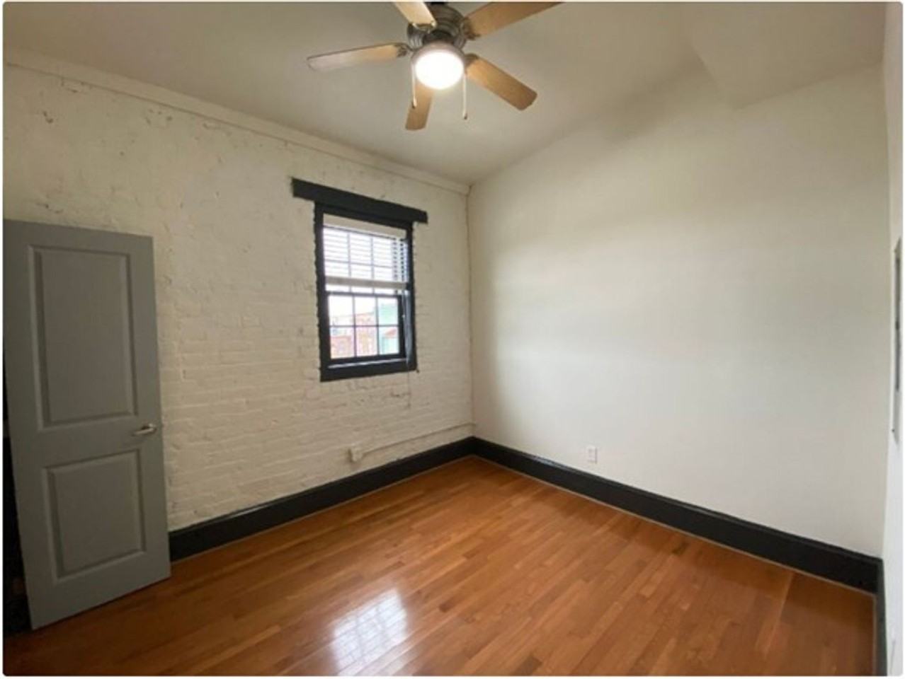 Old Towne Flats - Photo 5 of 23