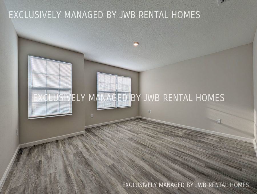 9840 Morgan Marsh Ct - Photo 2 of 11