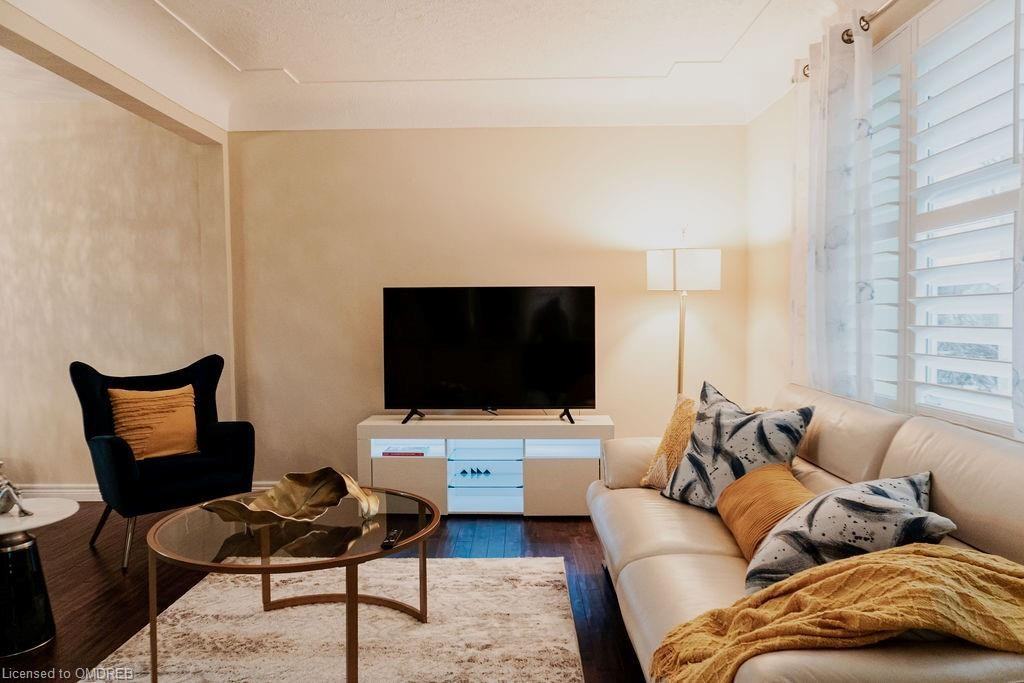 156 Charlotte Street - Photo 3 of 7