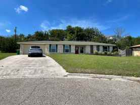 1605 Cedar Oaks Ln - Photo 1 of 1