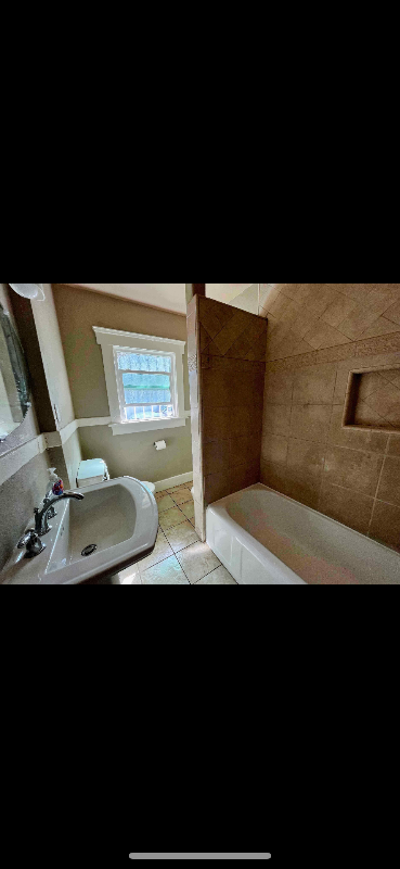 411 W Chestnut Ave #A - Photo 3 of 4