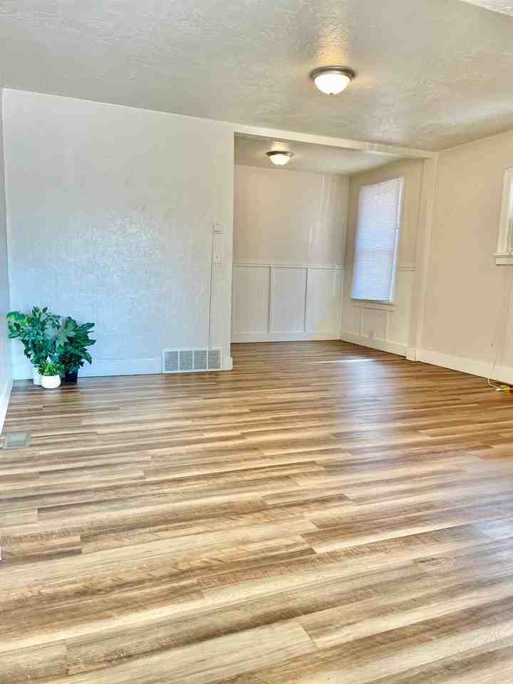 2706/2710 Madison Ave - Photo 3 of 14