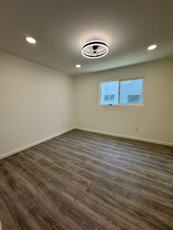 1503 S Cochran Ave #1B - Photo 7 of 13