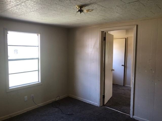 204 Montgomery St - Photo 3 of 7