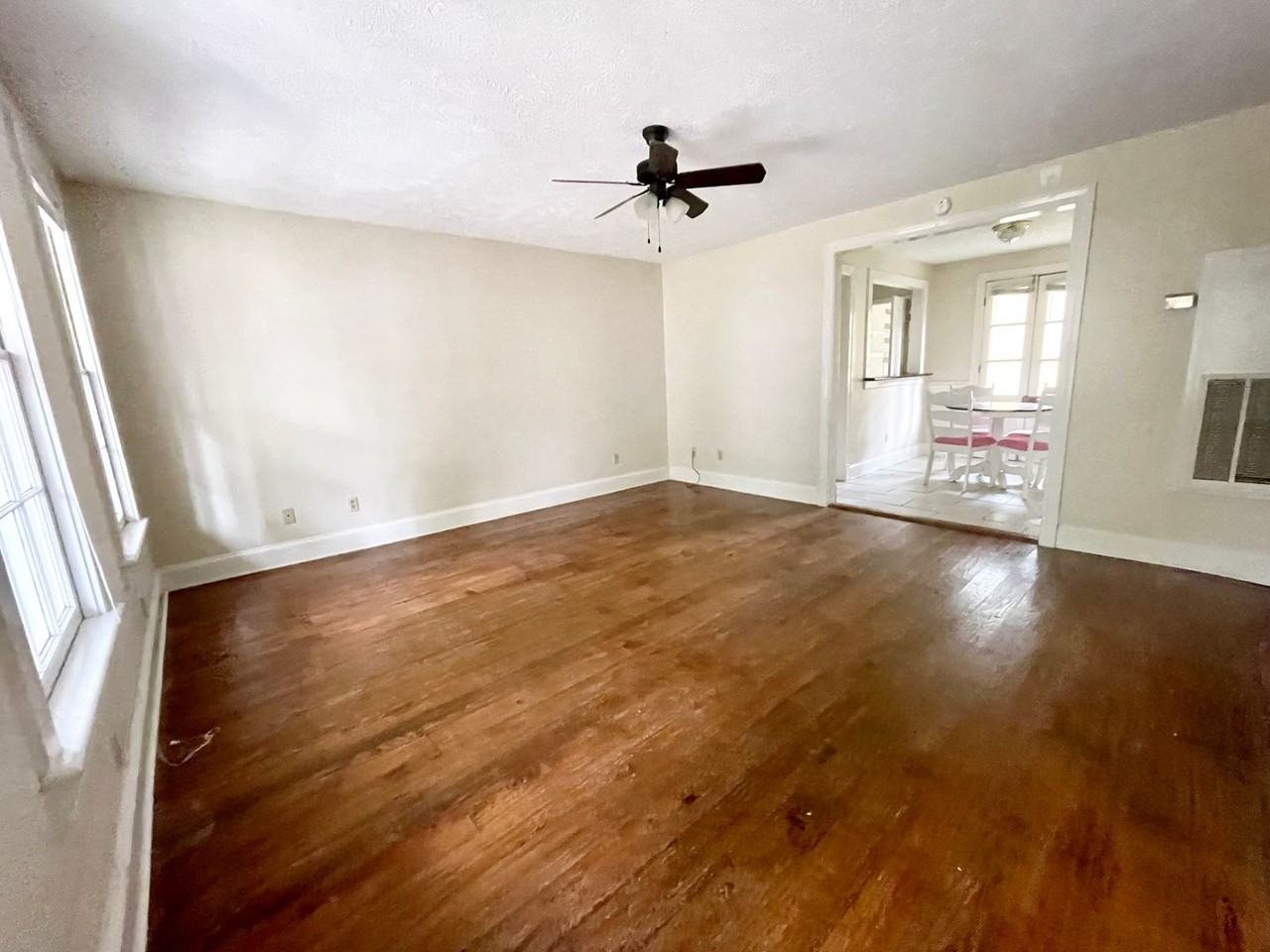 201 Goodman Place - Photo 2 of 23