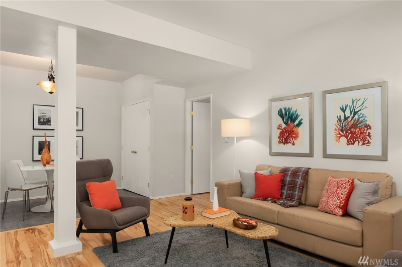 4636 S Garden St - Photo 3 of 10