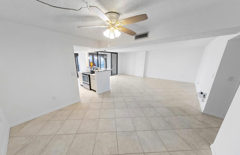 3003 S Atlantic Ave - Photo 5 of 21