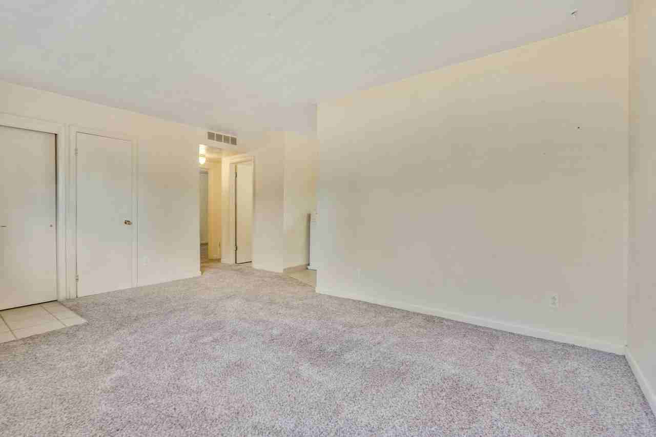 2108 Applewood Rd - Photo 6 of 18