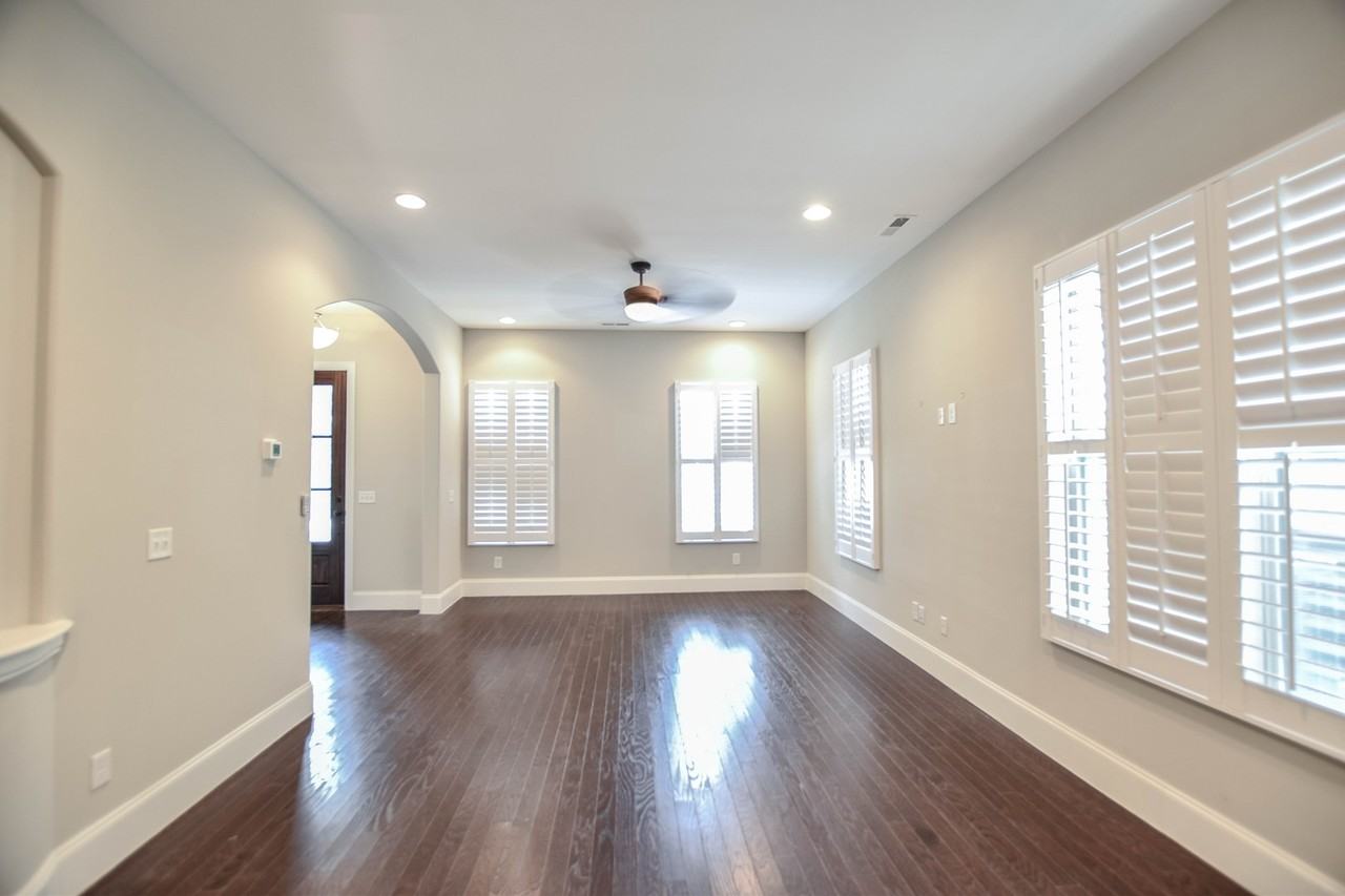 1424 Hicks Edgen Rd - Photo 2 of 17