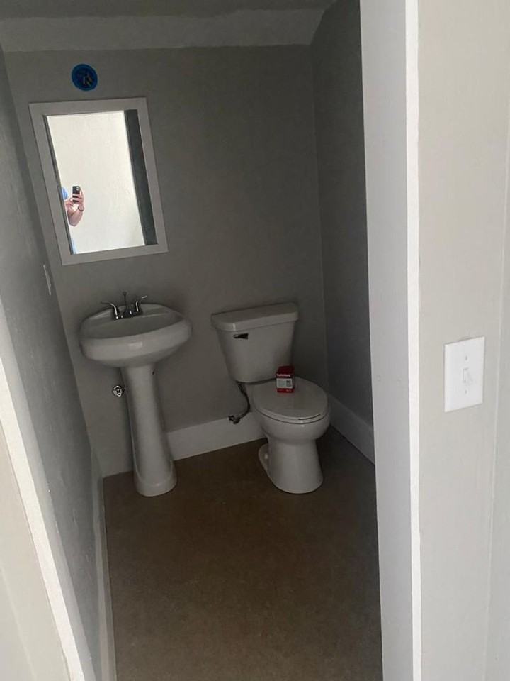 1003 West Spencer Street - Photo 2 of 21