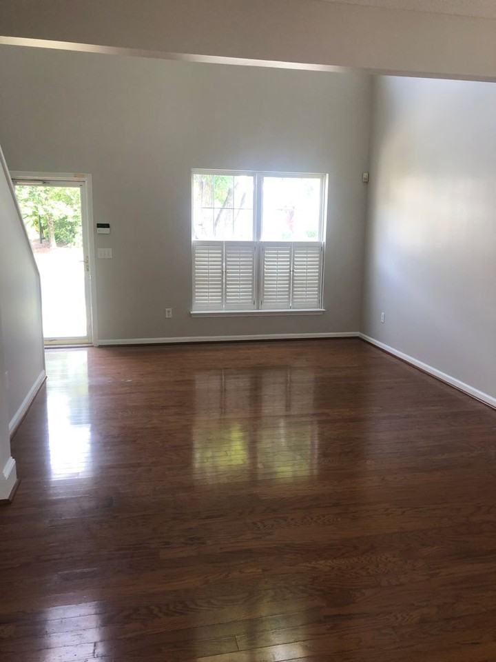 317 Claybrooke Dr - Photo 6 of 15