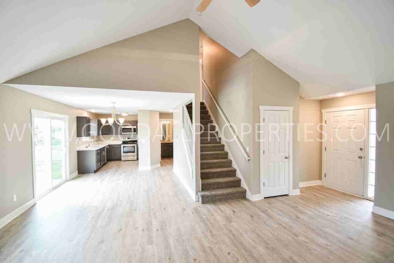 2913 Sw Townpark Dr - Photo 6 of 29