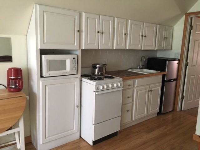144 S Wayehutta Rd - Photo 2 of 7