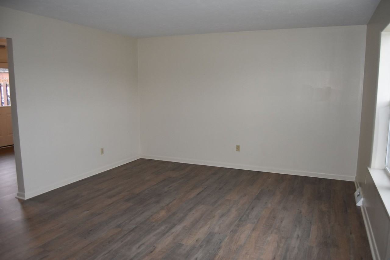 234 Ark Dr - Photo 3 of 14