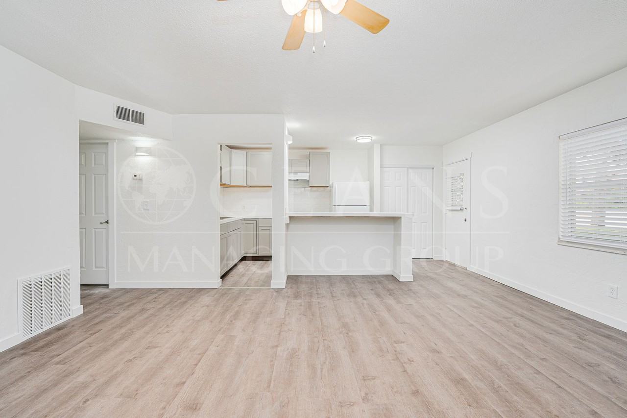 301 Riverview Blvd #3 - Photo 6 of 19