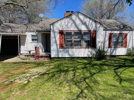 featured image of 3207 E 29th St