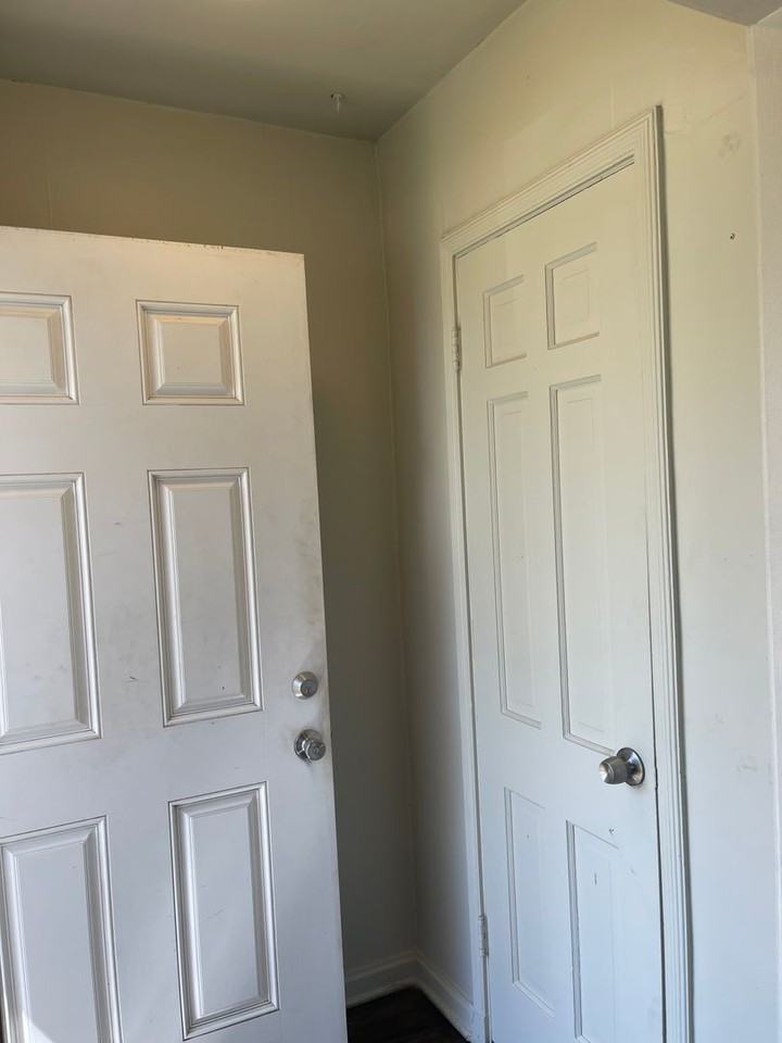 3207 E 29th St - Photo 5 of 32