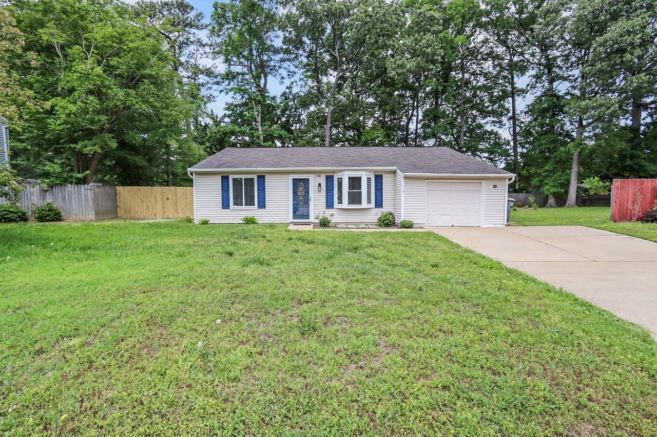 531 Ashwood Dr - Photo 3 of 22