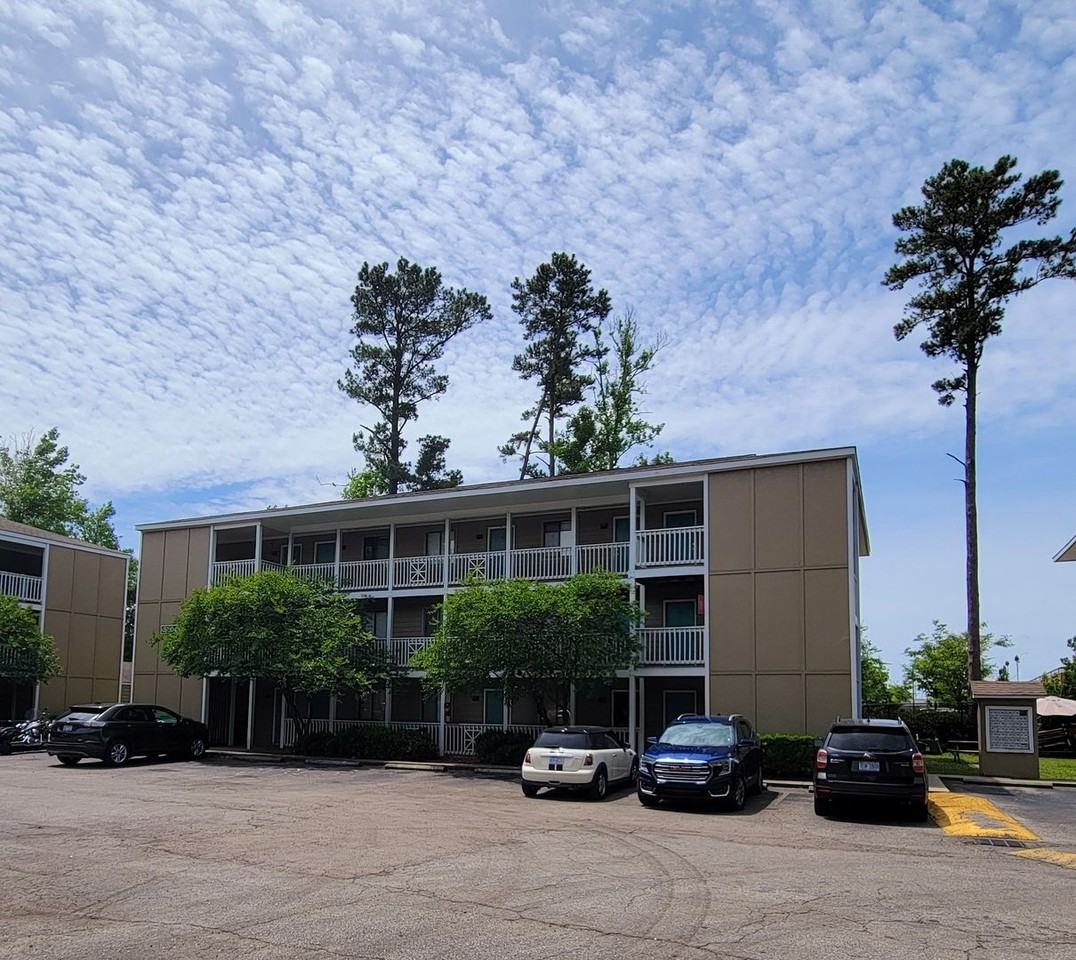 Seahawk Square - Photo 2 of 14