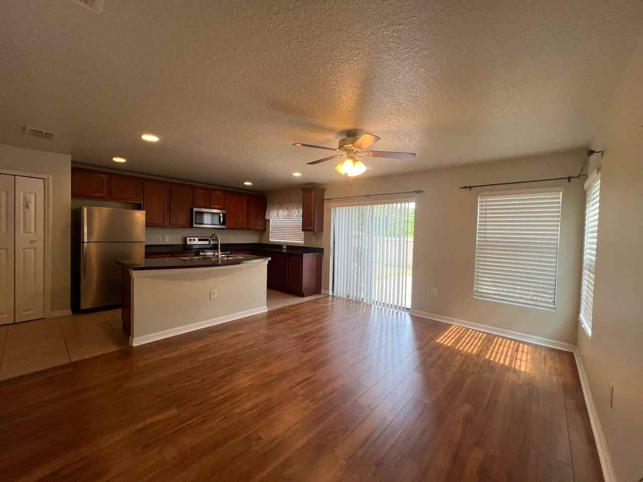 172 Tarracina Way - Photo 2 of 31