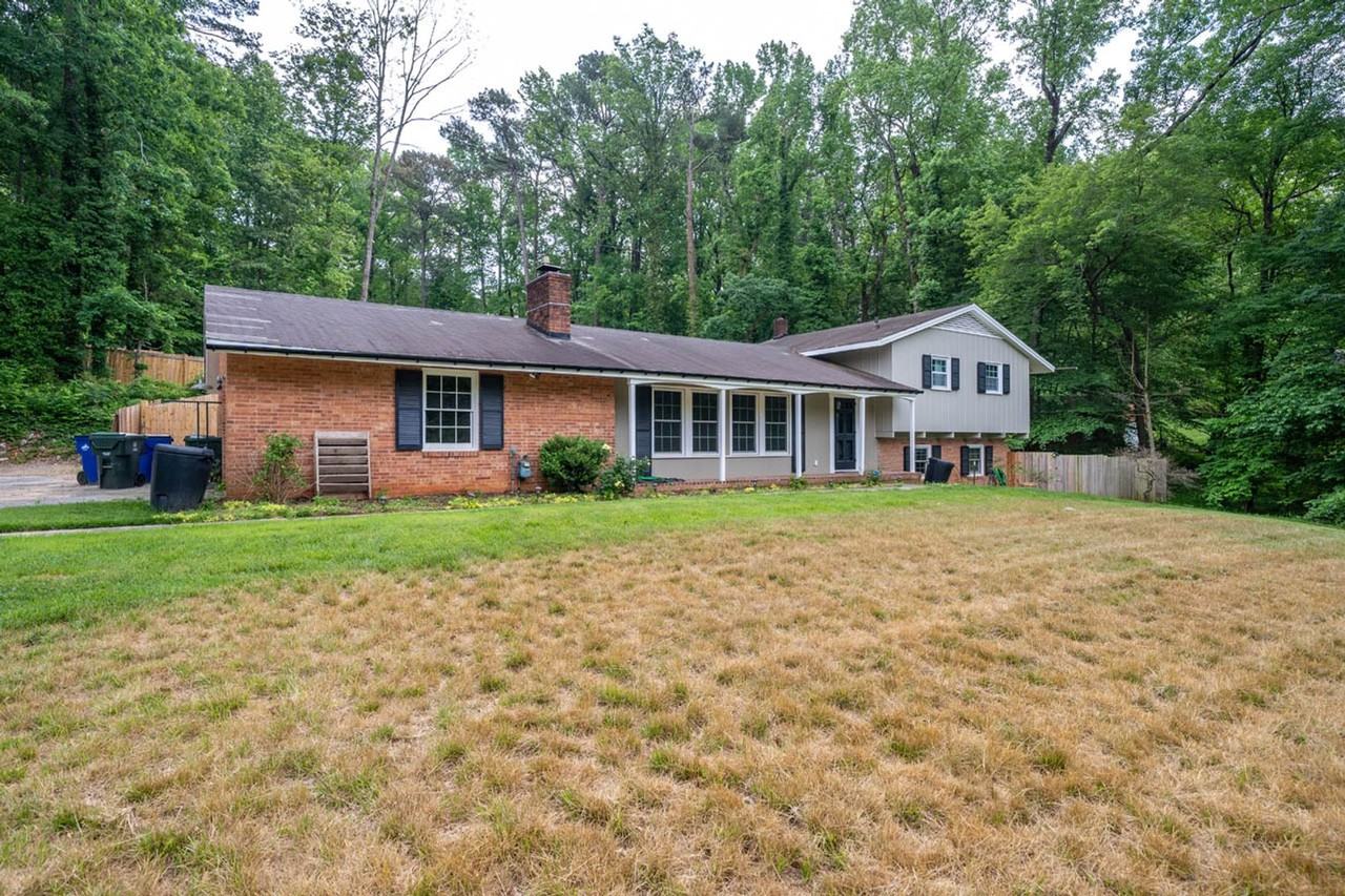 4222 Arbutus Dr - Photo 4 of 40
