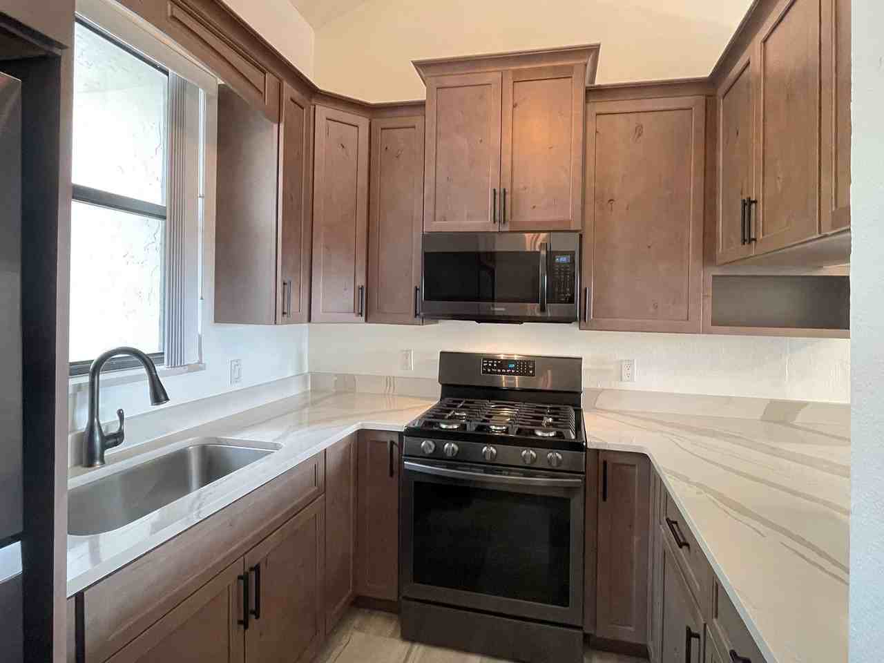 610 Sweet Bay Cir - Photo 7 of 22