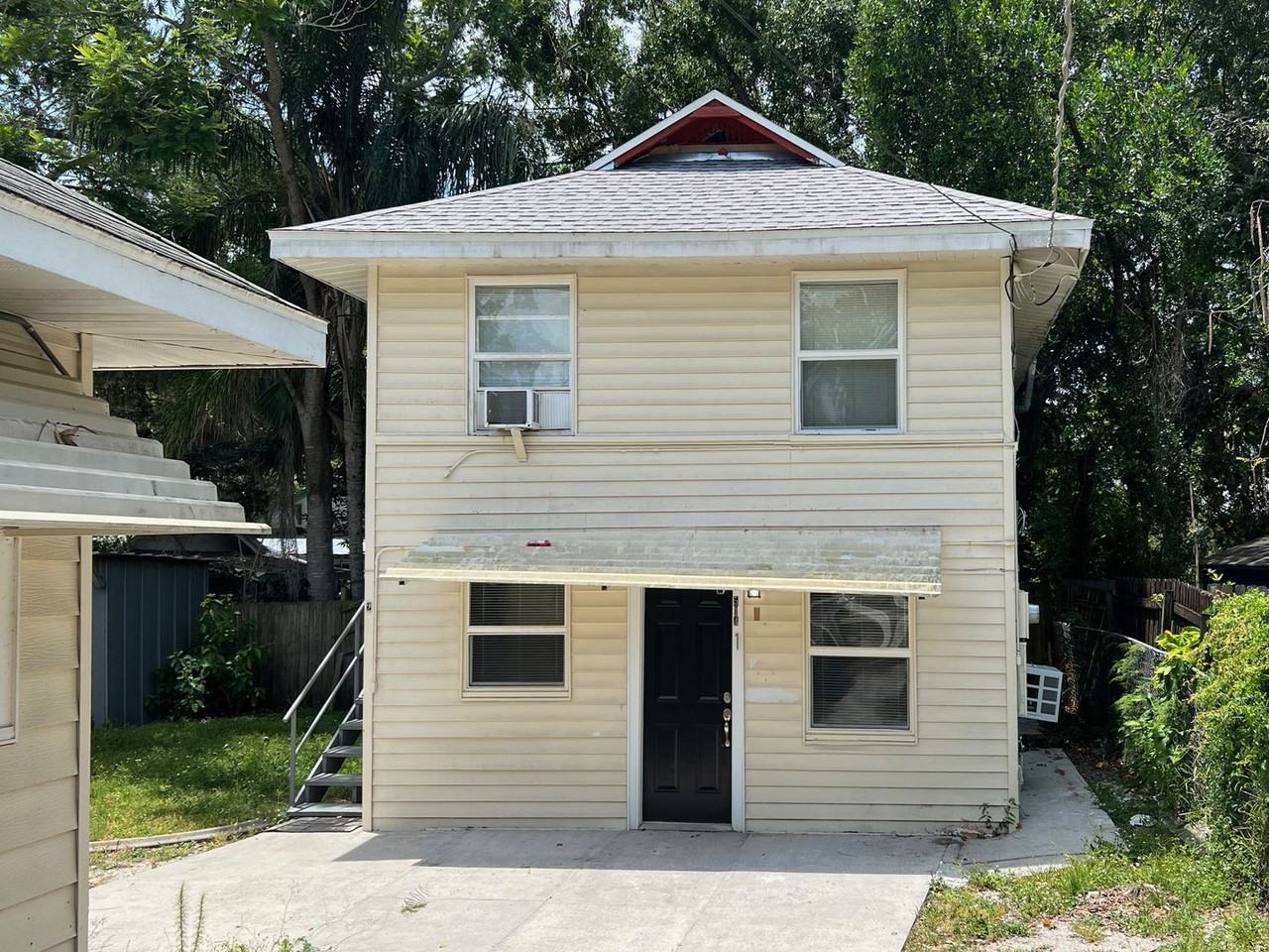 514 Ave C - Photo 3 of 3