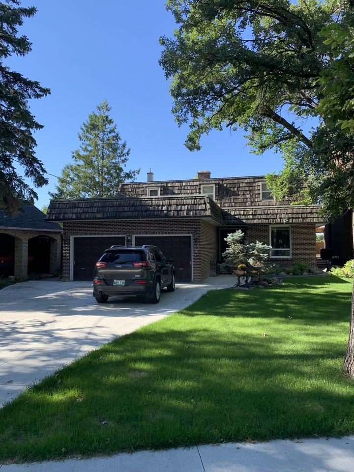 53 Kingston Row, Winnipeg, MB R2M 0S7, CAN 4 bedroom House Rental