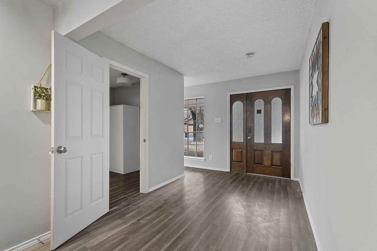 Chaucer St & Normandy Rd #1B - Photo 7 of 12