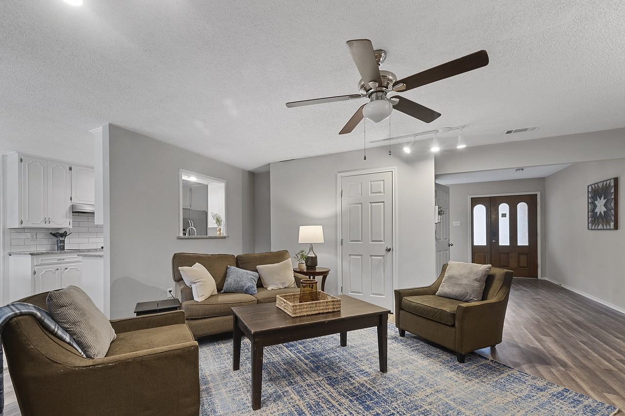 Chaucer St & Normandy Rd #1B - Photo 2 of 12