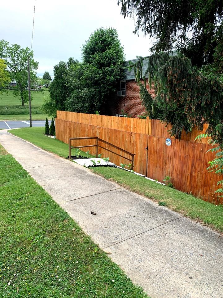 703 Dixon St #NA - Photo 7 of 50