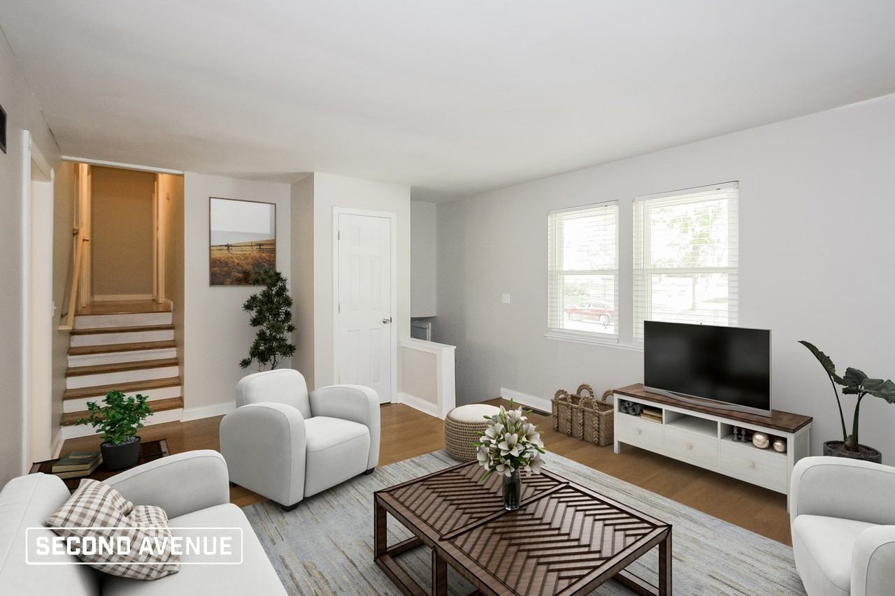 11032 N Harrison St - Photo 4 of 21