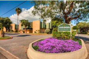 featured image of 2505 S Parkwood Dr