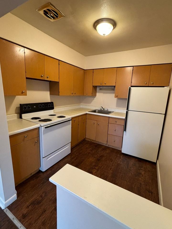 Olympia Park Apartments 1 and 2 Bedroom Units Available NOW! - Photo 4 of 23