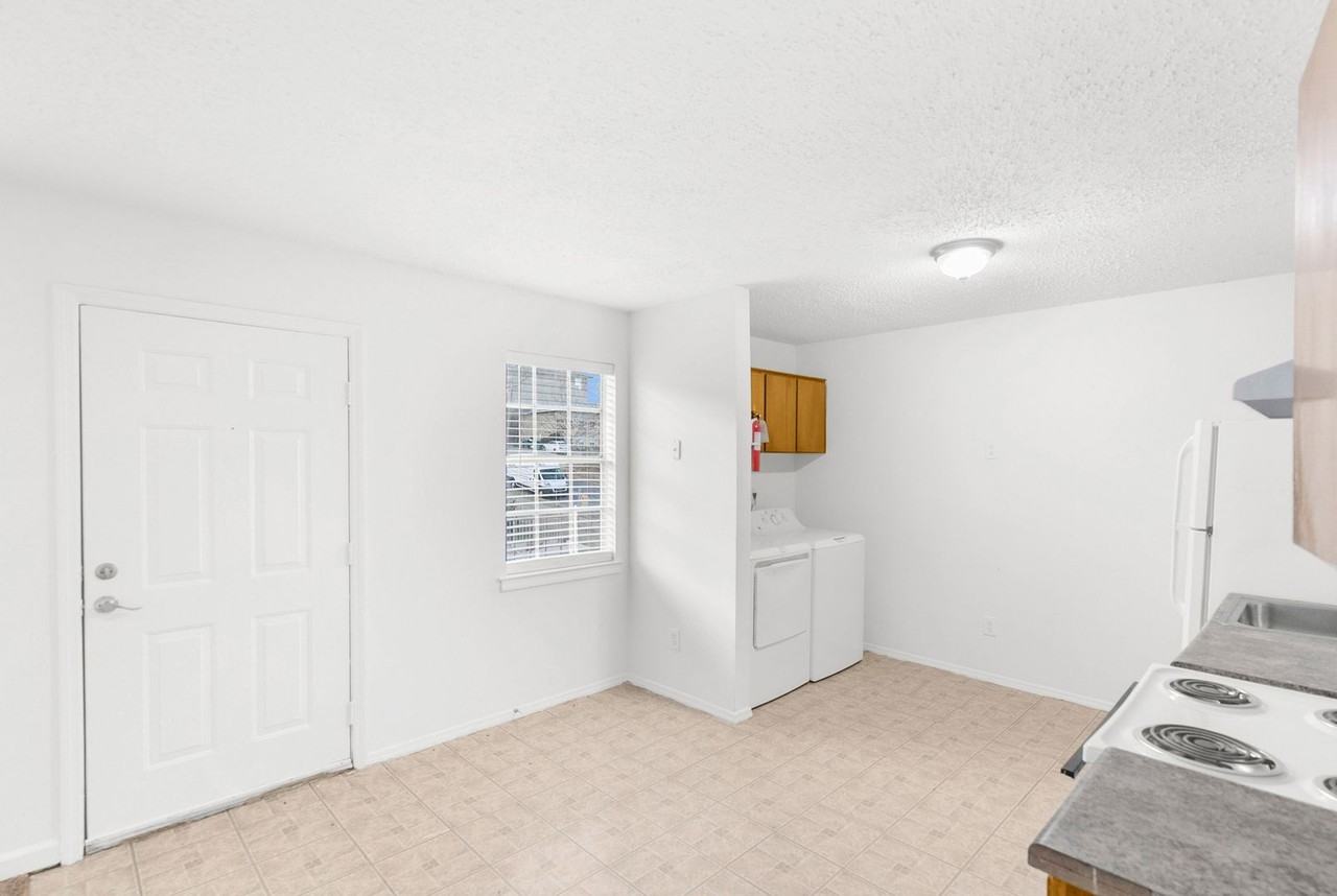 Piedmont Terrace - Photo 7 of 21