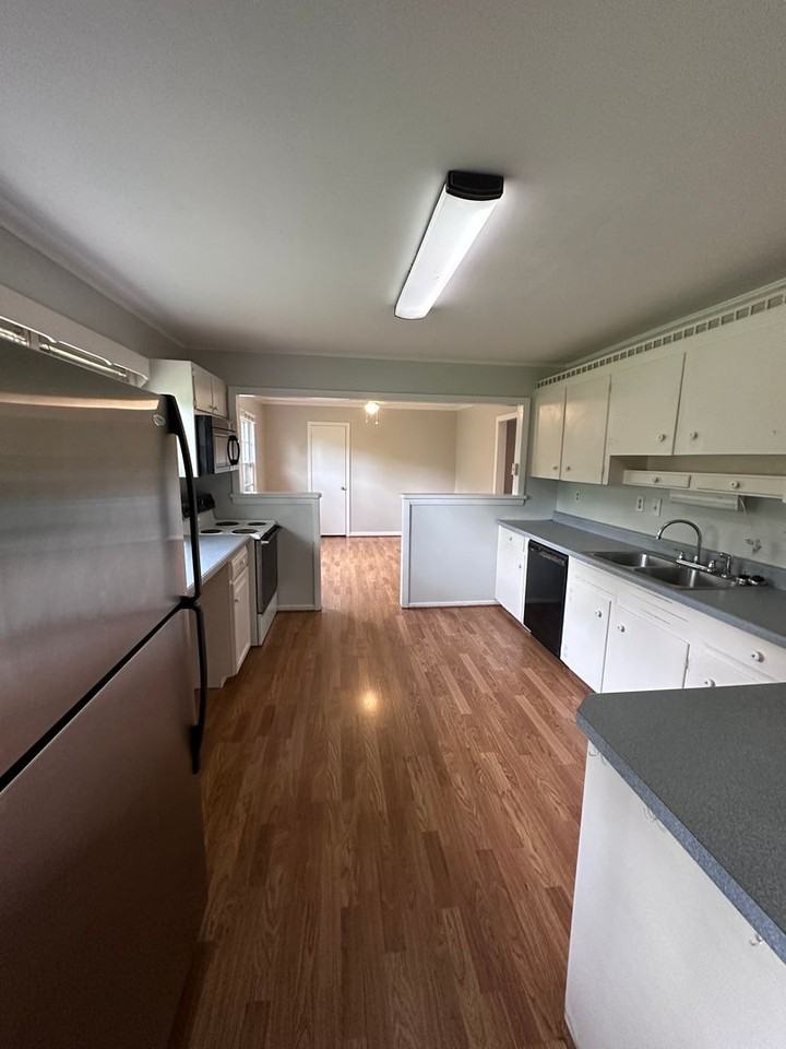 205 West Ave Nw ##Nw - Photo 6 of 17